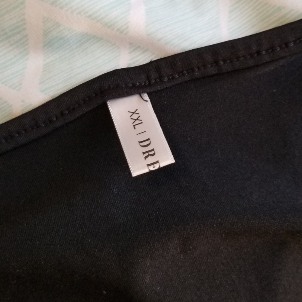 🍭3/$18 Black Ruched Surplice Sheath Dress size 12 - Picture 4 of 6